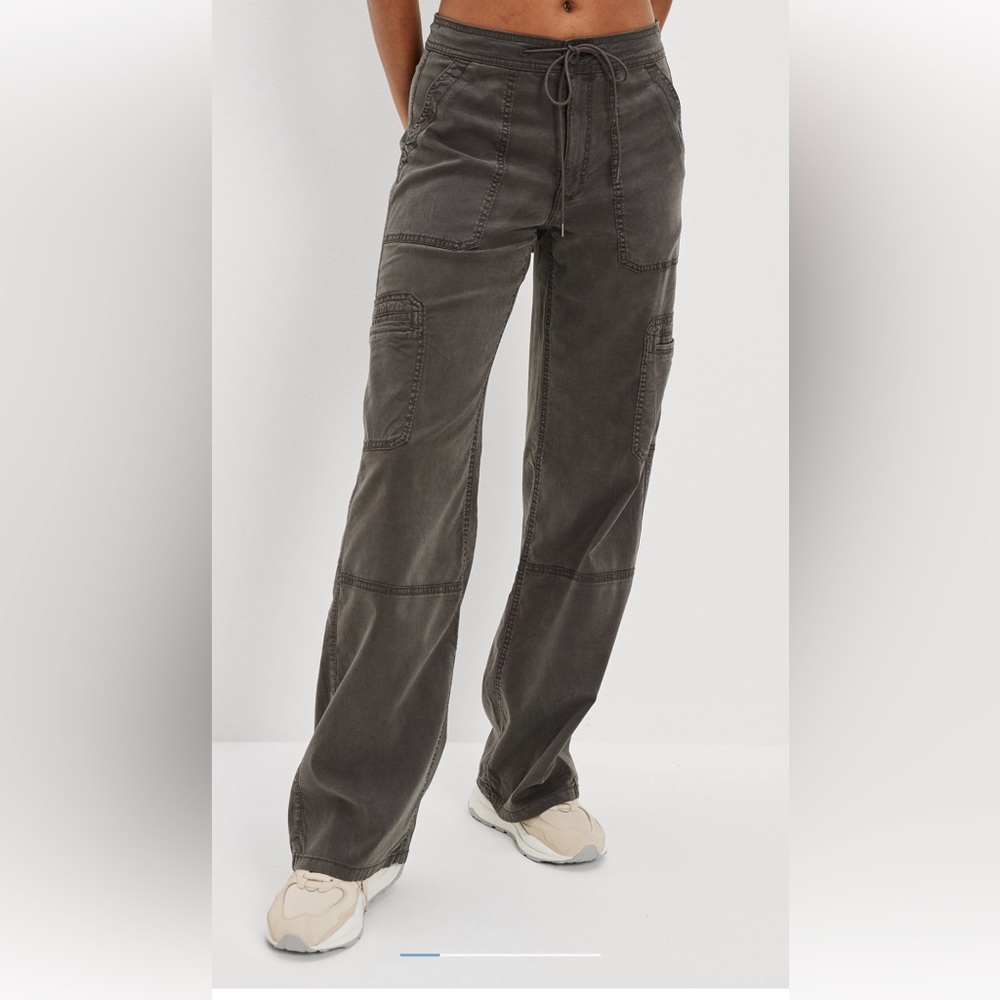 American eagle dreamy drape stretch cargo pants